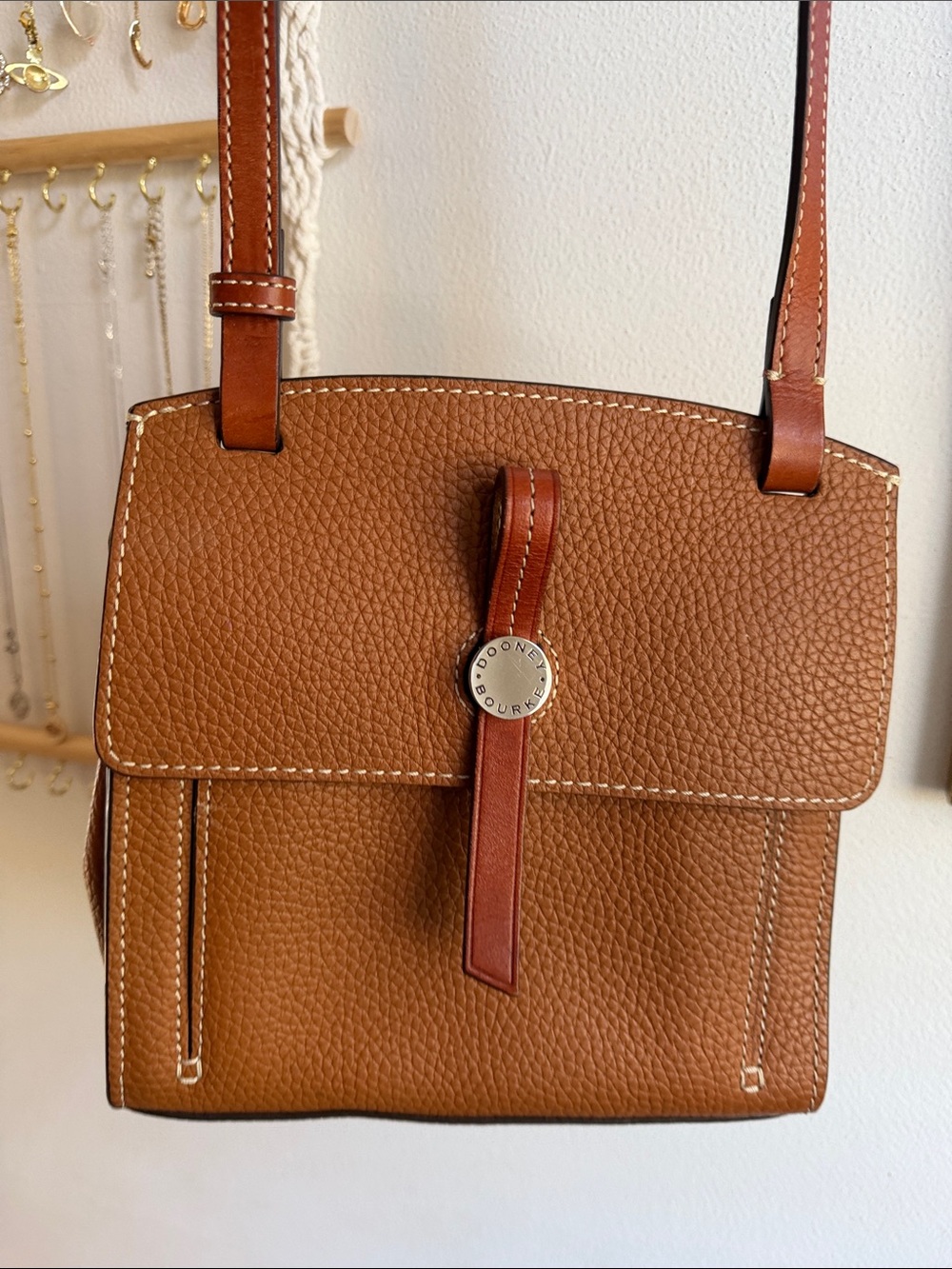 Dooney & Bourke Cambridge small shopper satchel
